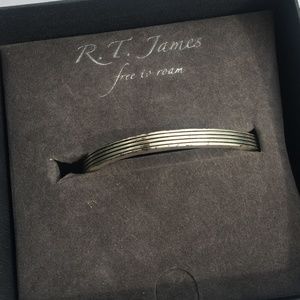 R.T James Silver Bracelet   2035J